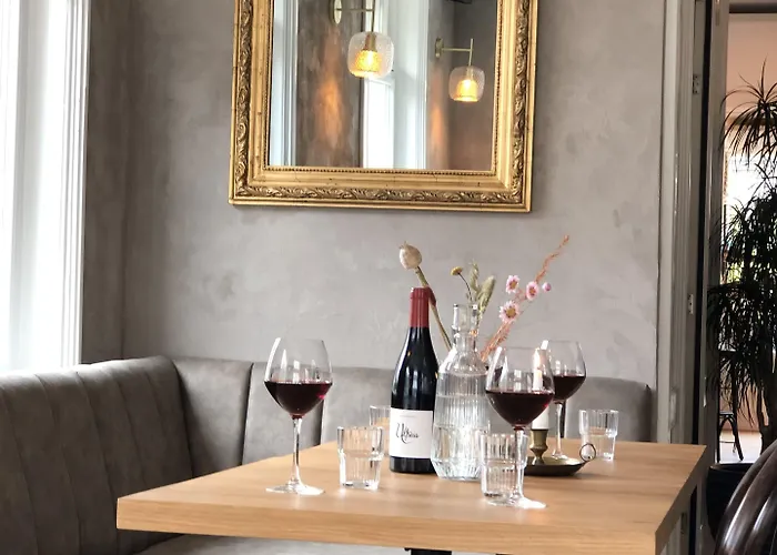 La Paulowna Boutique Hotel 3*