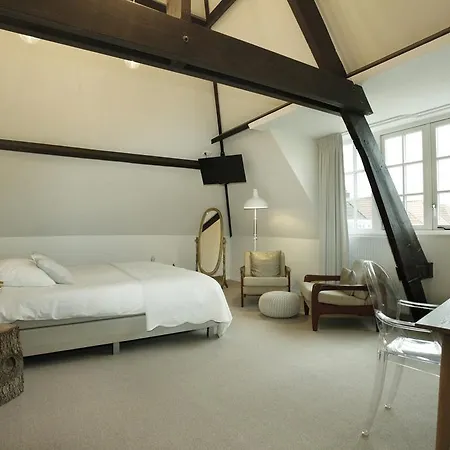 拉波罗瓦住宿加早餐旅馆 3*